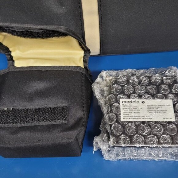 Medela Pump In Style Advanced Breast Pump with Bag & Other Accessories - Picture 7 of 12